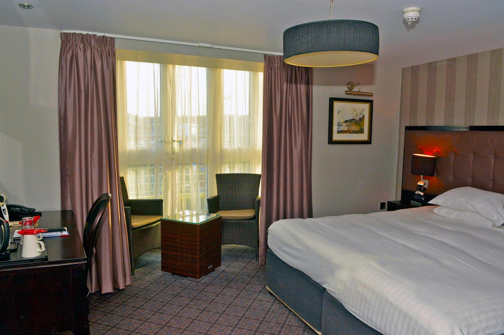 The Angel Hotel Wetherspoon Whitby Extérieur photo