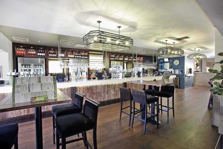 The Angel Hotel Wetherspoon Whitby Extérieur photo