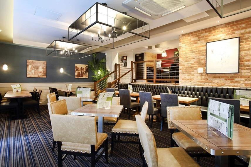 The Angel Hotel Wetherspoon Whitby Extérieur photo