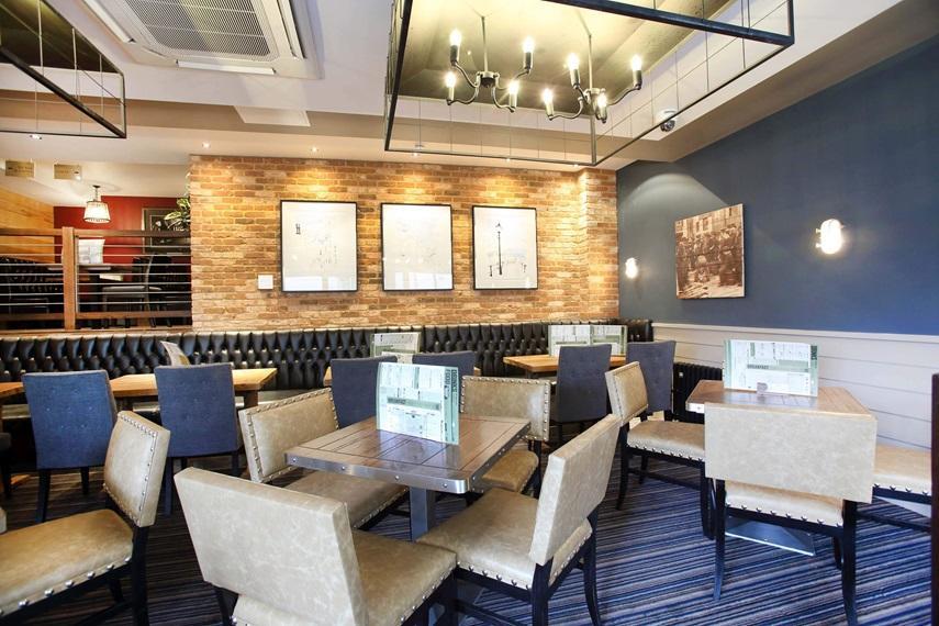 The Angel Hotel Wetherspoon Whitby Extérieur photo